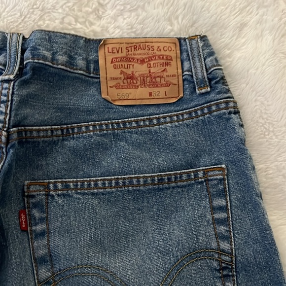 Men's 569 Levi Strauss & CO Light Blue Denim Shorts Loose Fit Size 32 - Picture 3 of 5